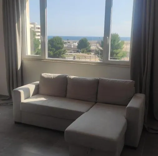 Silver House Apartment *